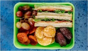 Easy no-cook lunches with protein and fiber